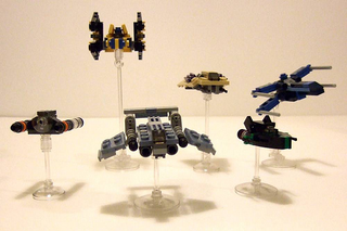 Illustration for article titled Using Hundreds of LEGO Star Wars Mini-Spaceships to Create Huge Battles